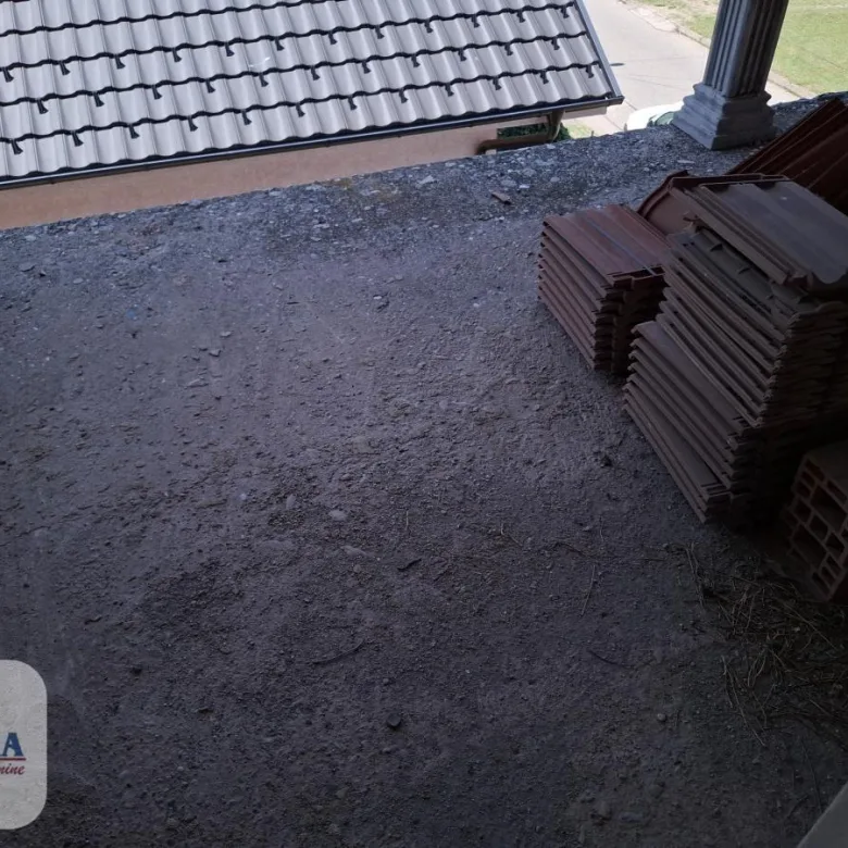 Kuća na prodaju, Gloždak, Paraćin, 350m², 140.000 €