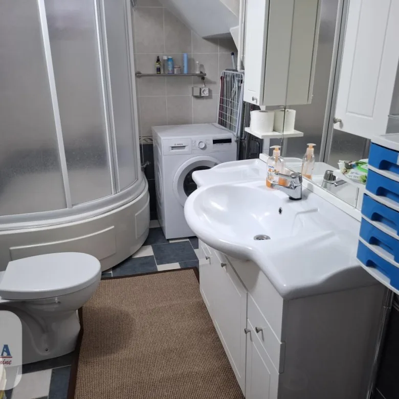 Kuća Prodaja Paraćin  222 m2