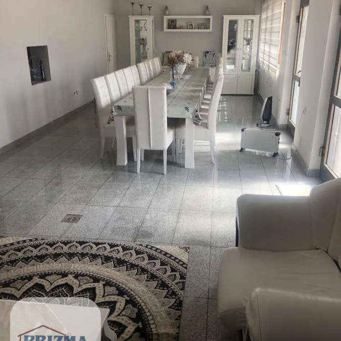 Kuća Prodaja Paraćin  632 m2