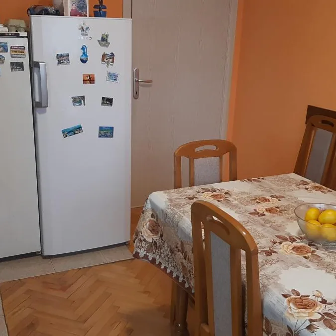 Trosoban stan na prodaju, Centar, Paraćin, 56m², 62.000 €