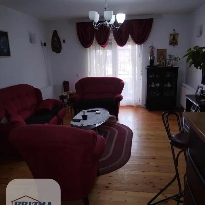 Kuća Prodaja Paraćin  420 m2