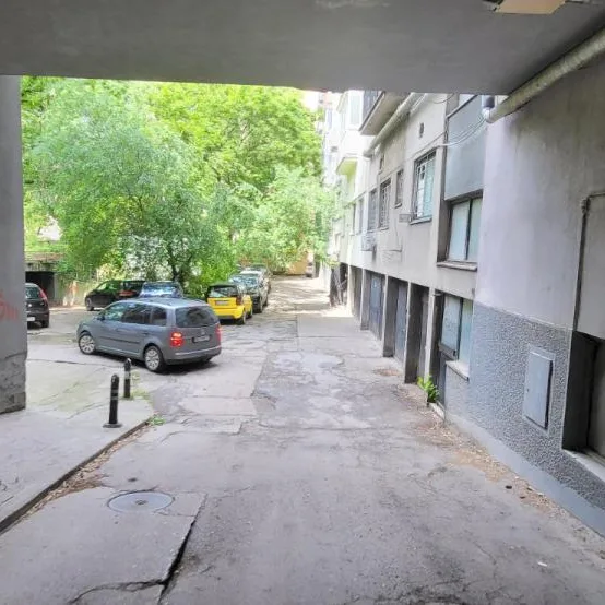 Garaža Izdavanje Novi Sad  15 m2