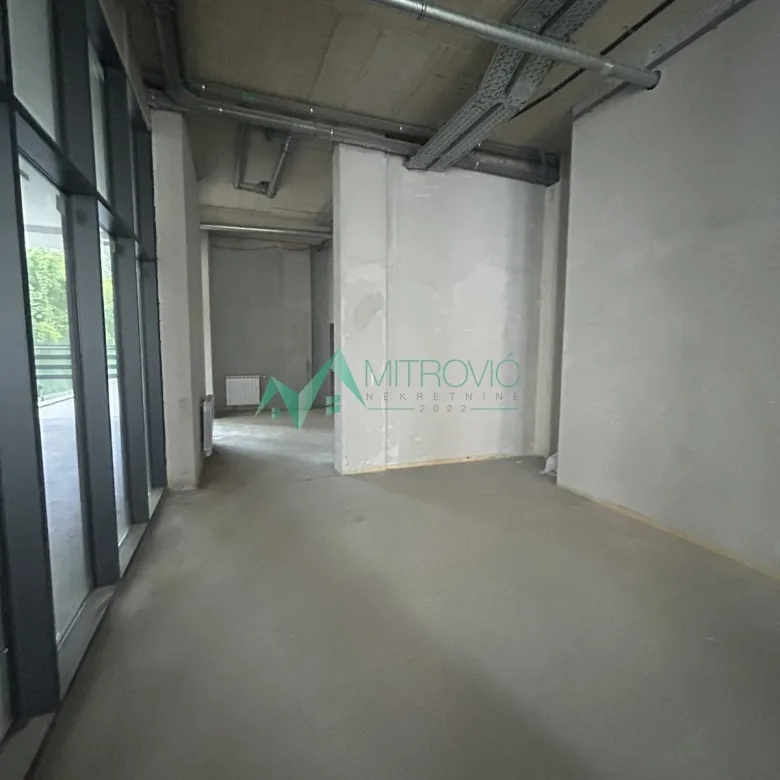 Lokal Izdavanje Novi Sad  56 m2
