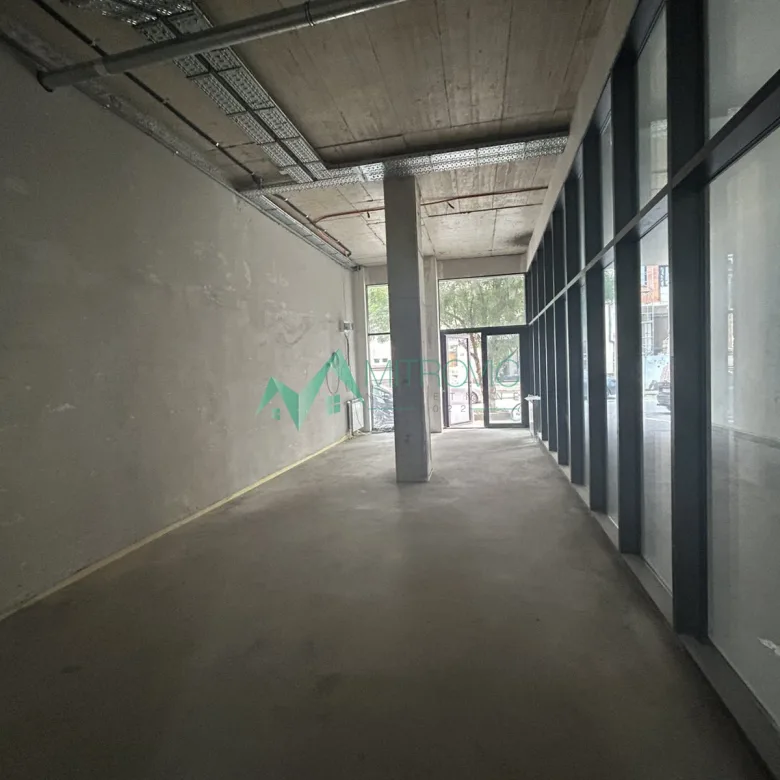 Lokal Izdavanje Novi Sad  56 m2