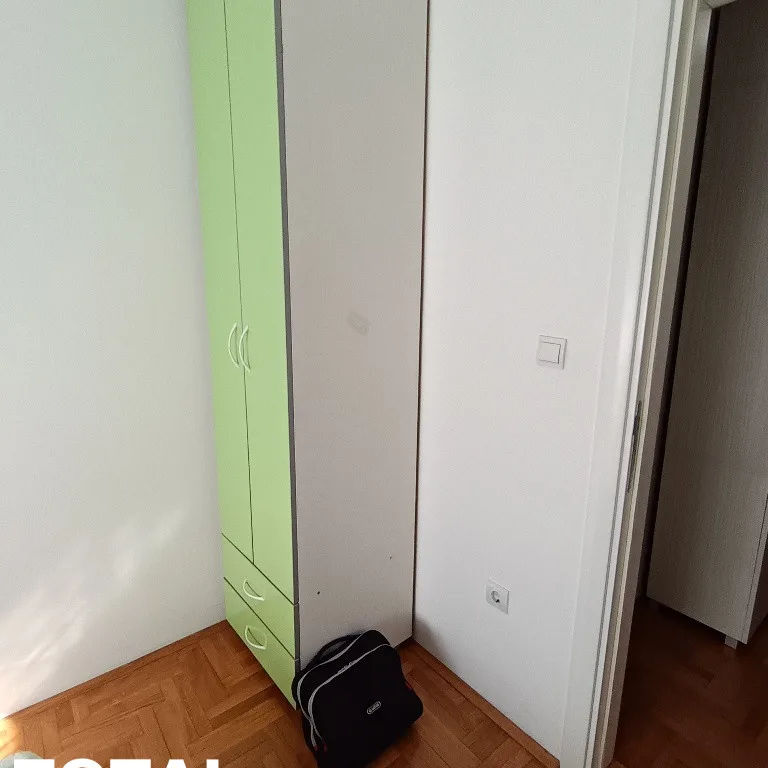 Jednoiposoban stan za izdavanje, Grbavica, Novi Sad, 37m², 450 €/mes