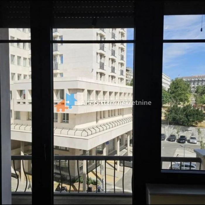 Stan Izdavanje Beograd Savski Trg 50 m2