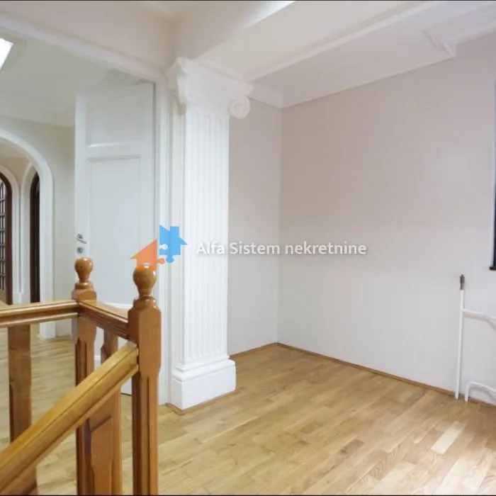 Kuća za izdavanje, Autokomanda, Beograd, 550m², 4.000 €/mes