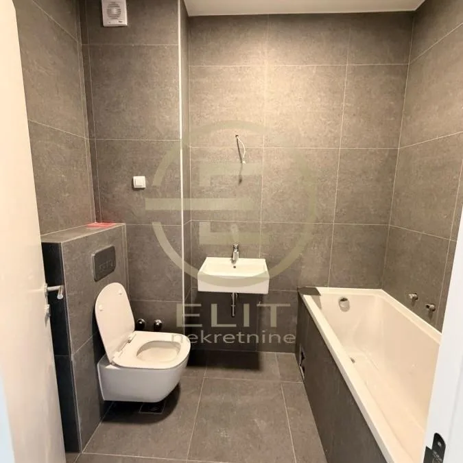 Trosoban stan na prodaju, Telep, Novi Sad, 65m², 179.000 €