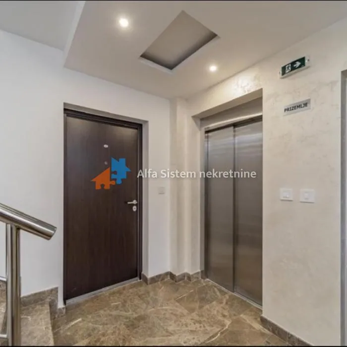 Dvosoban stan za izdavanje, Vukov Spomenik, Beograd, 41m², 800 €/mes