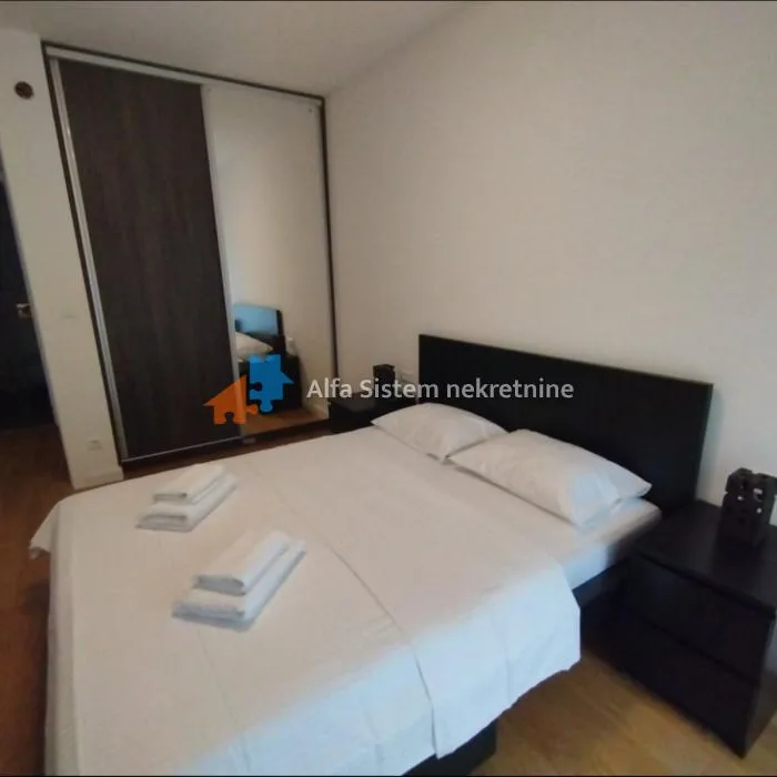 Trosoban stan za izdavanje, Trošarina, Beograd, 88m², 1.300 €/mes