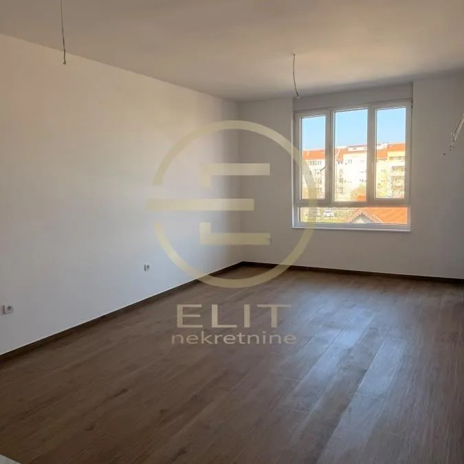 Stan Prodaja Novi Sad  65 m2