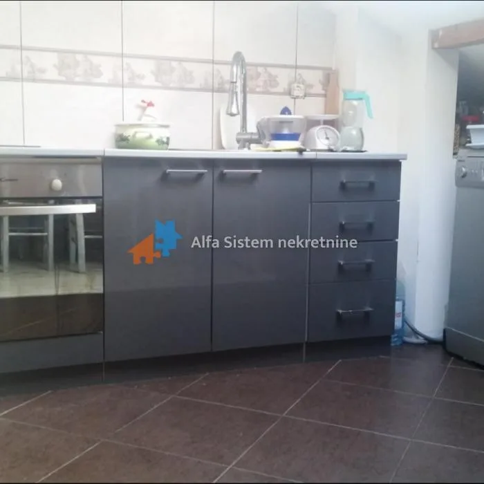 Stan Izdavanje Beograd Karaburma 90 m2