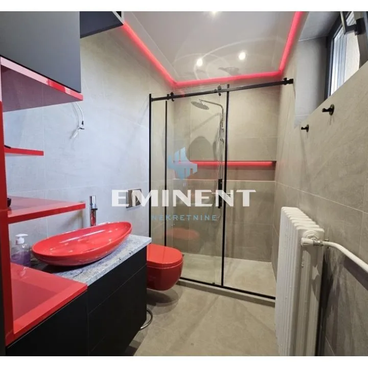 Lokal Izdavanje Beograd Balkanska 50 m2