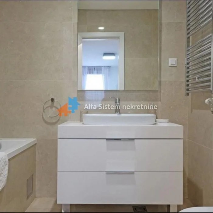 Trosoban stan za izdavanje, Mostarska Petlja, Beograd, 89m², 2.500 €/mes