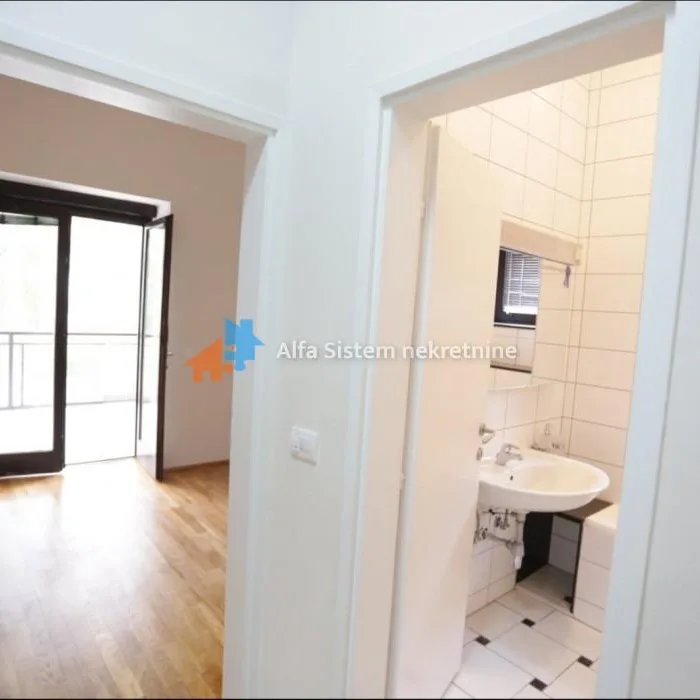 Kuća za izdavanje, Autokomanda, Beograd, 550m², 4.000 €/mes