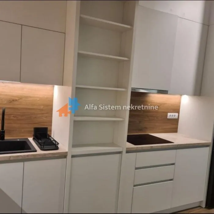 Stan Izdavanje Beograd Dedinje 360 m2