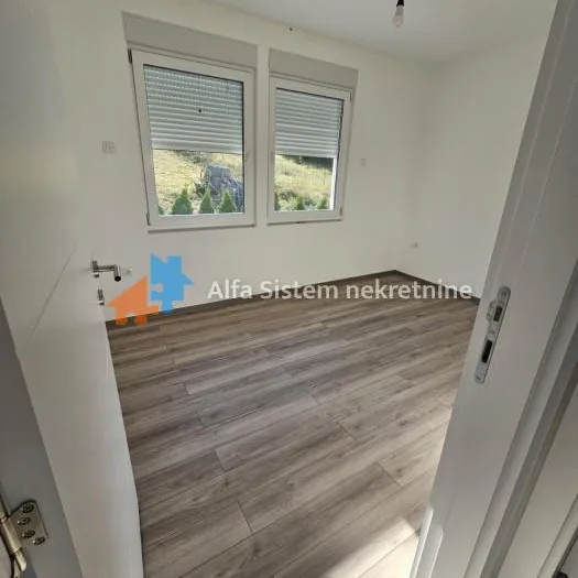 Kuća Prodaja Sremska Mitrovica  150 m2