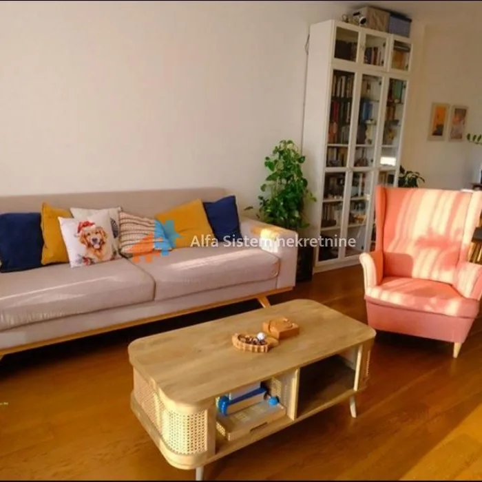 Stan Izdavanje Beograd Lekino Brdo 73 m2