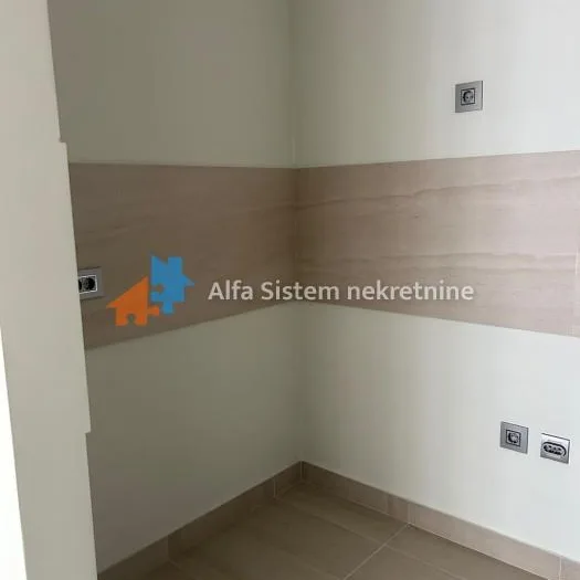 Stan Izdavanje Beograd Blok 65 77 m2