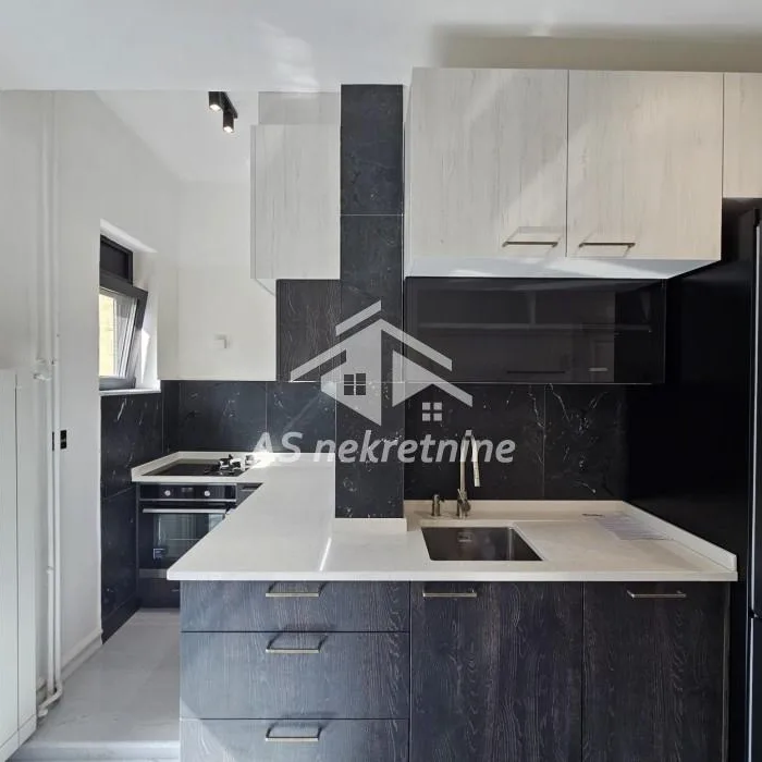 Jednosoban stan za izdavanje, Balkanska, Beograd, 50m², 1.000 €/mes