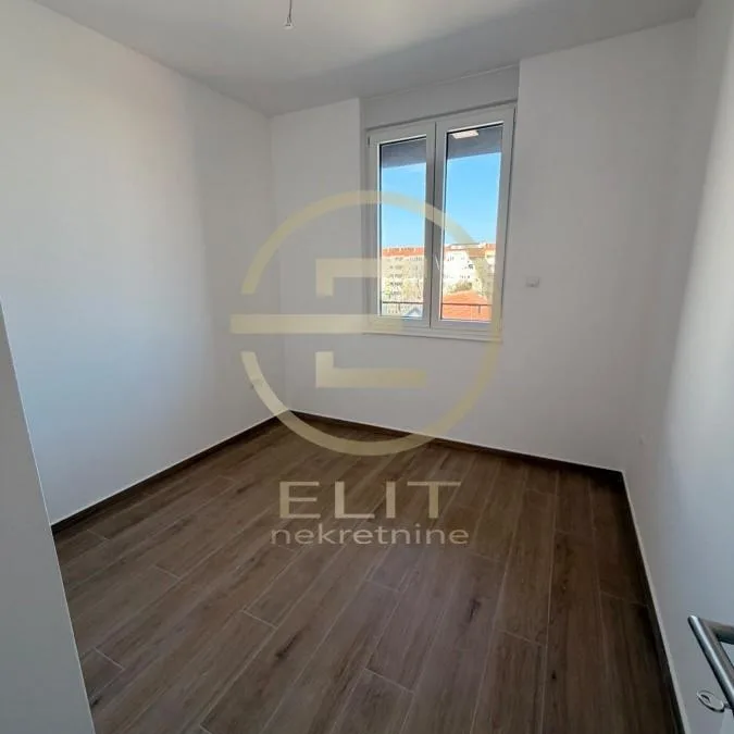 Stan Prodaja Novi Sad  65 m2