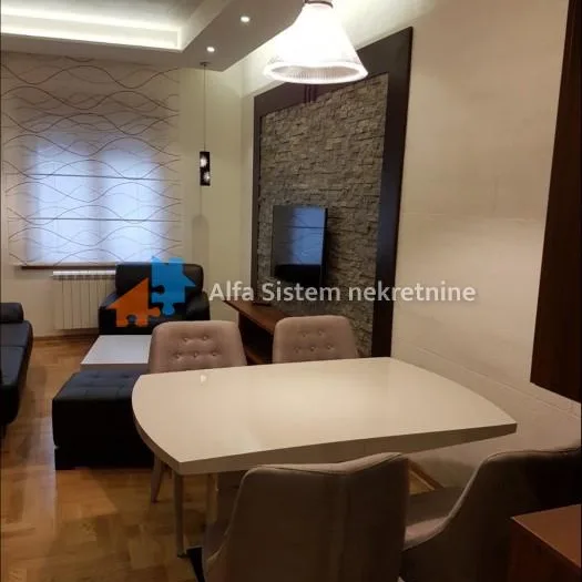Stan Izdavanje Beograd Đeram Pijaca 62 m2