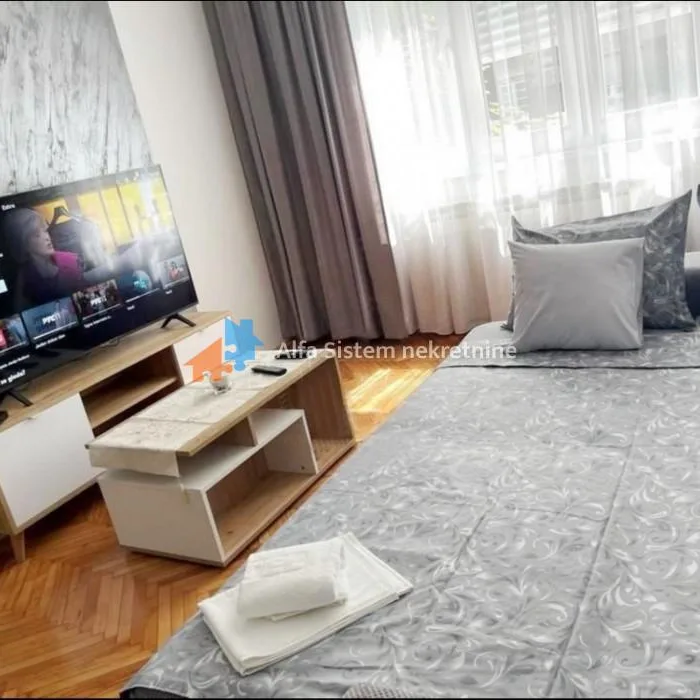 Stan Izdavanje Beograd Beograđanka 64 m2