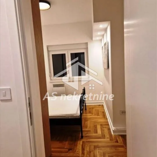 Stan Izdavanje Beograd Francuska 40 m2