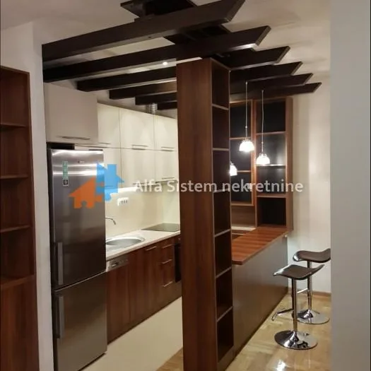 Stan Izdavanje Beograd Đeram Pijaca 62 m2