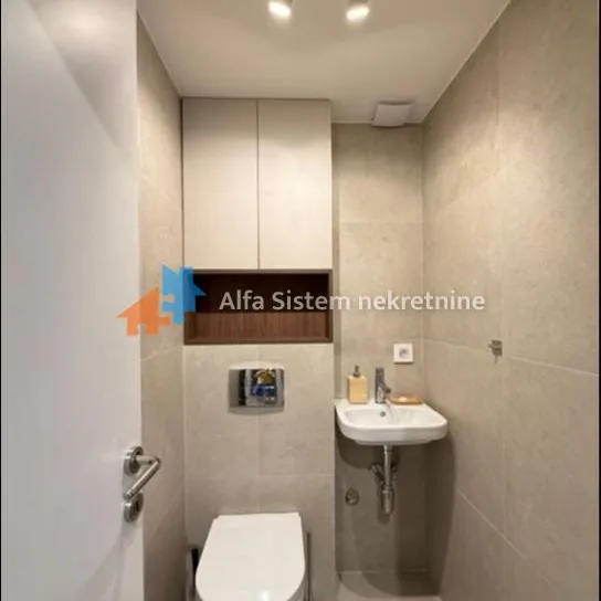 Četvorosoban stan za izdavanje, Bežanijska Kosa 2, Beograd, 90m², 4. sprat, 2.000 €/mes