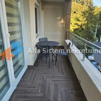 Dvosoban stan za izdavanje, Bulbulder, Beograd, 76m², 900 €/mes