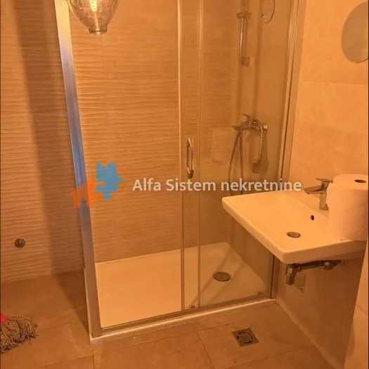 Stan Izdavanje Beograd Blok 65 106 m2