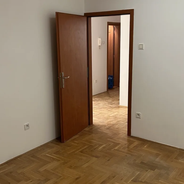 Stan Izdavanje Novi Sad Nova Detelinara 54 m2