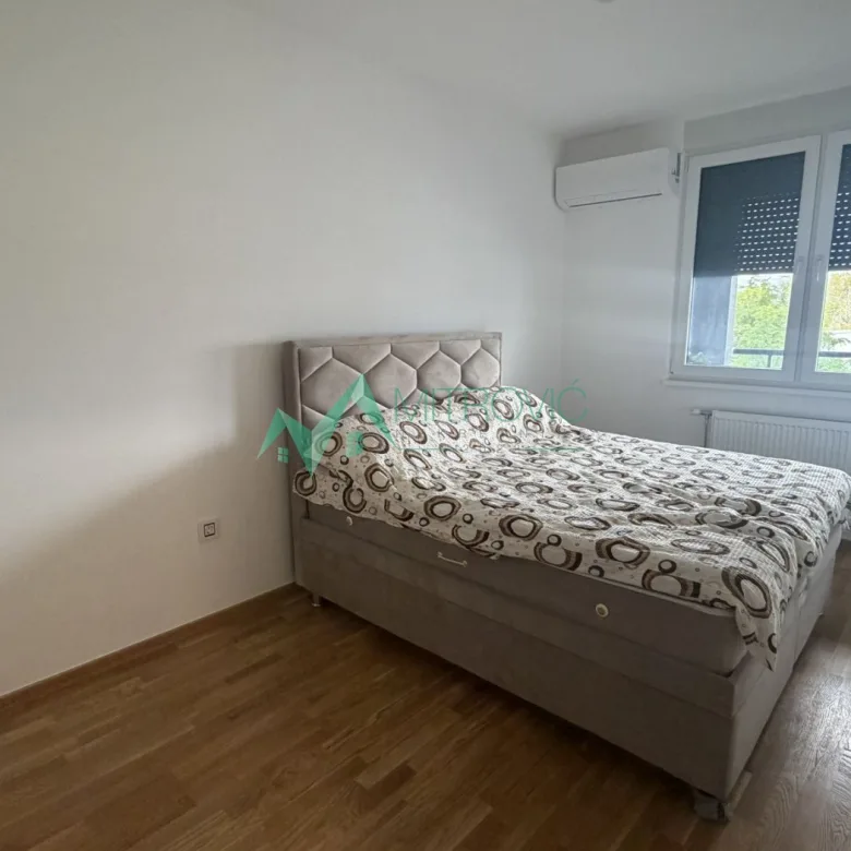 Trosoban stan za izdavanje, Salajka, Novi Sad, 68m², 2. sprat, 1.100 €/mes