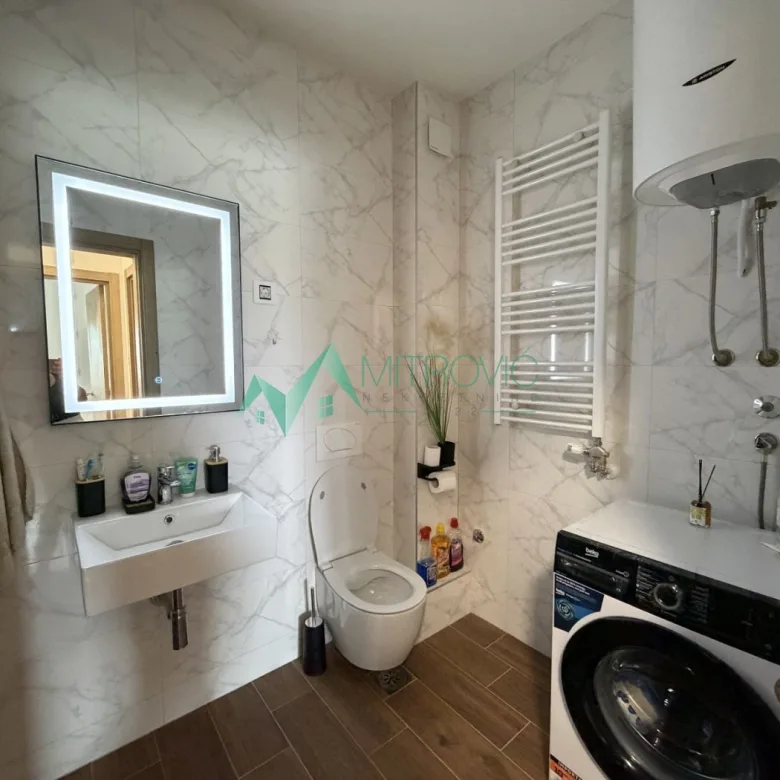 Trosoban stan za izdavanje, Salajka, Novi Sad, 68m², 2. sprat, 1.100 €/mes