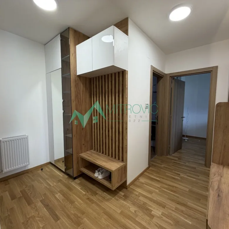 Stan Izdavanje Novi Sad  68 m2