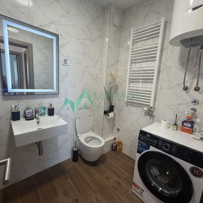 Trosoban stan za izdavanje, Salajka, Novi Sad, 68m², 2. sprat, 1.100 €/mes