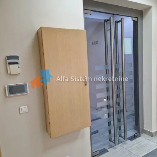 Lokal za izdavanje, Zeleni Venac, Beograd, 216m², 3.600 €/mes