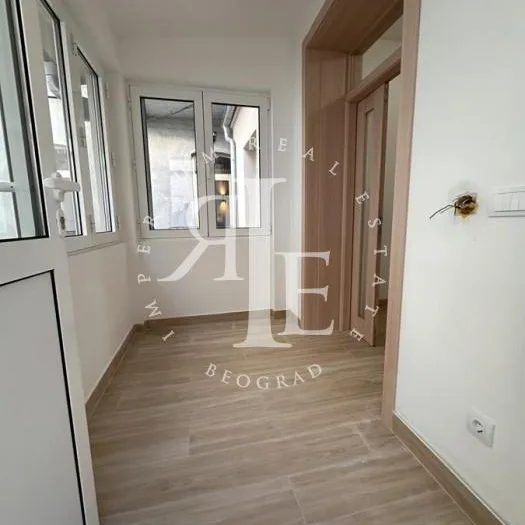Stan Izdavanje Beograd Sarajevska 55 m2