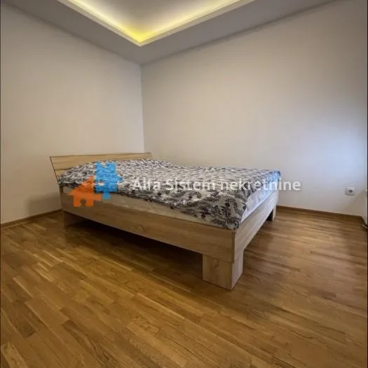 Četvorosoban stan za izdavanje, Karaburma, Beograd, 90m², 1.100 €/mes