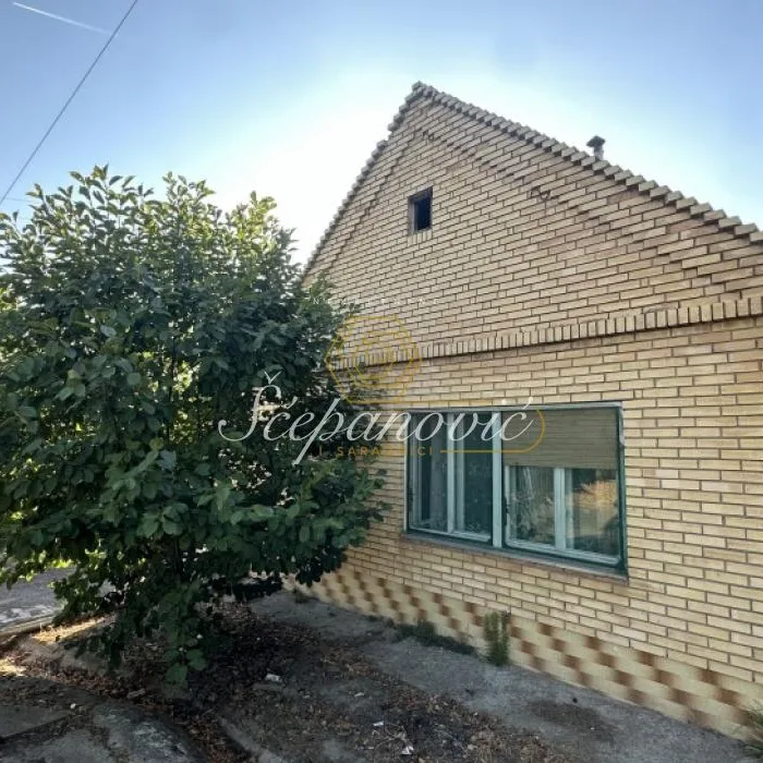 Kuća na prodaju, Centar, Mali Iđoš, 134m², 34.500 €