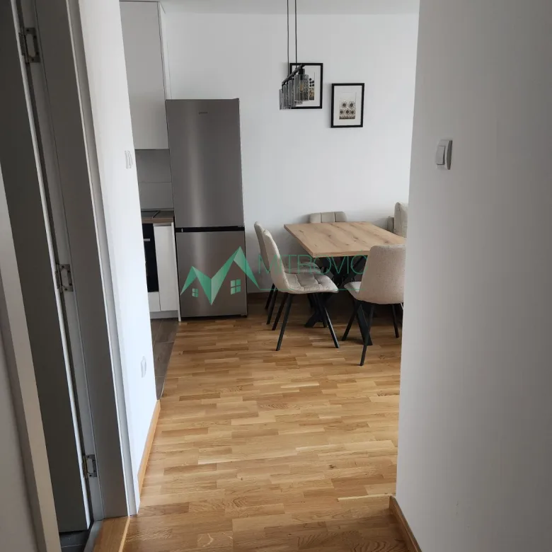 Stan Izdavanje Novi Sad  41 m2