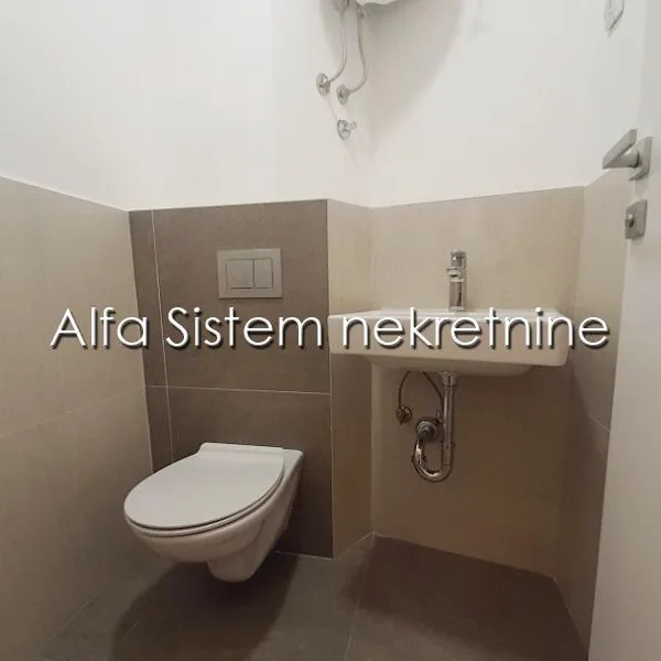 Lokal Izdavanje Beograd Kalenić Pijaca 87 m2