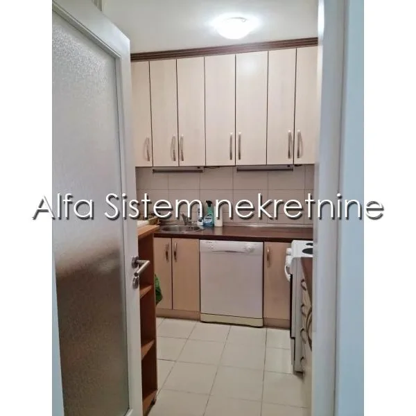 Stan Izdavanje Beograd  85 m2