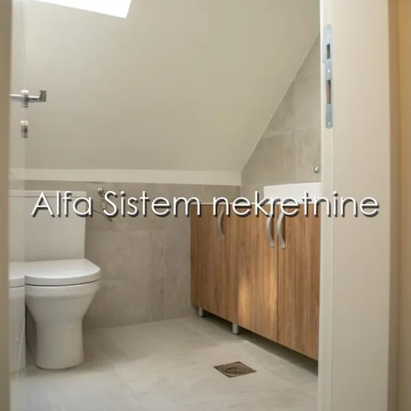 Kuća Izdavanje Beograd Banovo Brdo 260 m2