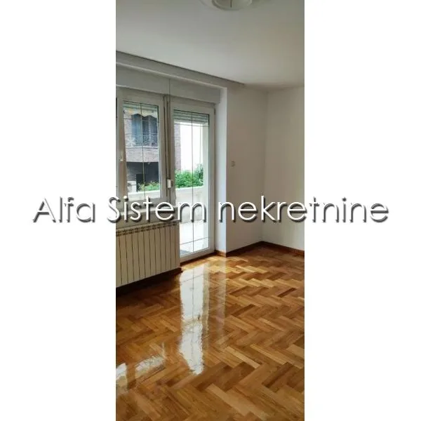 Stan Izdavanje Beograd  147 m2