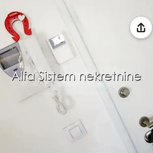 Četvorosoban stan za izdavanje, Blok 61, Beograd, 100m², 1.600 €/mes