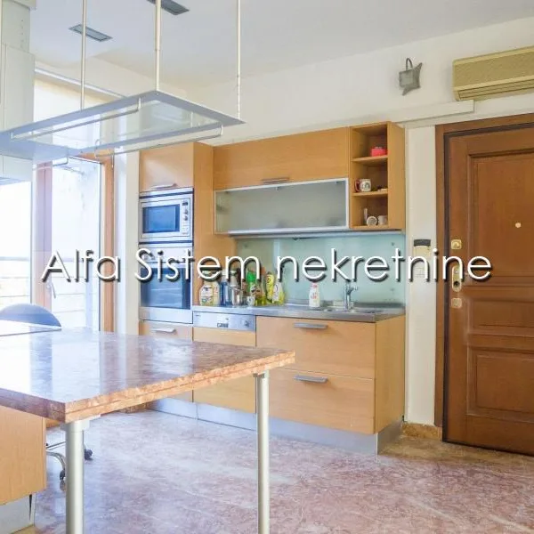 Stan Izdavanje Beograd Tašmajdan 222 m2