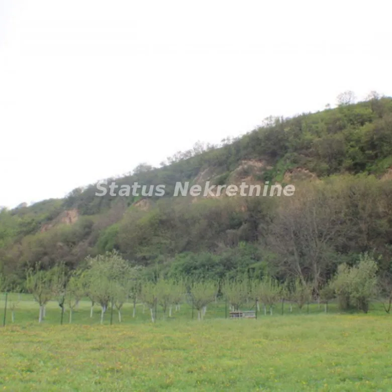 Lokal Prodaja Titel  848 m2
