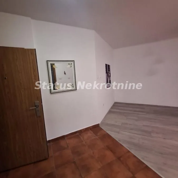 Stan Prodaja Novi Sad  35 m2